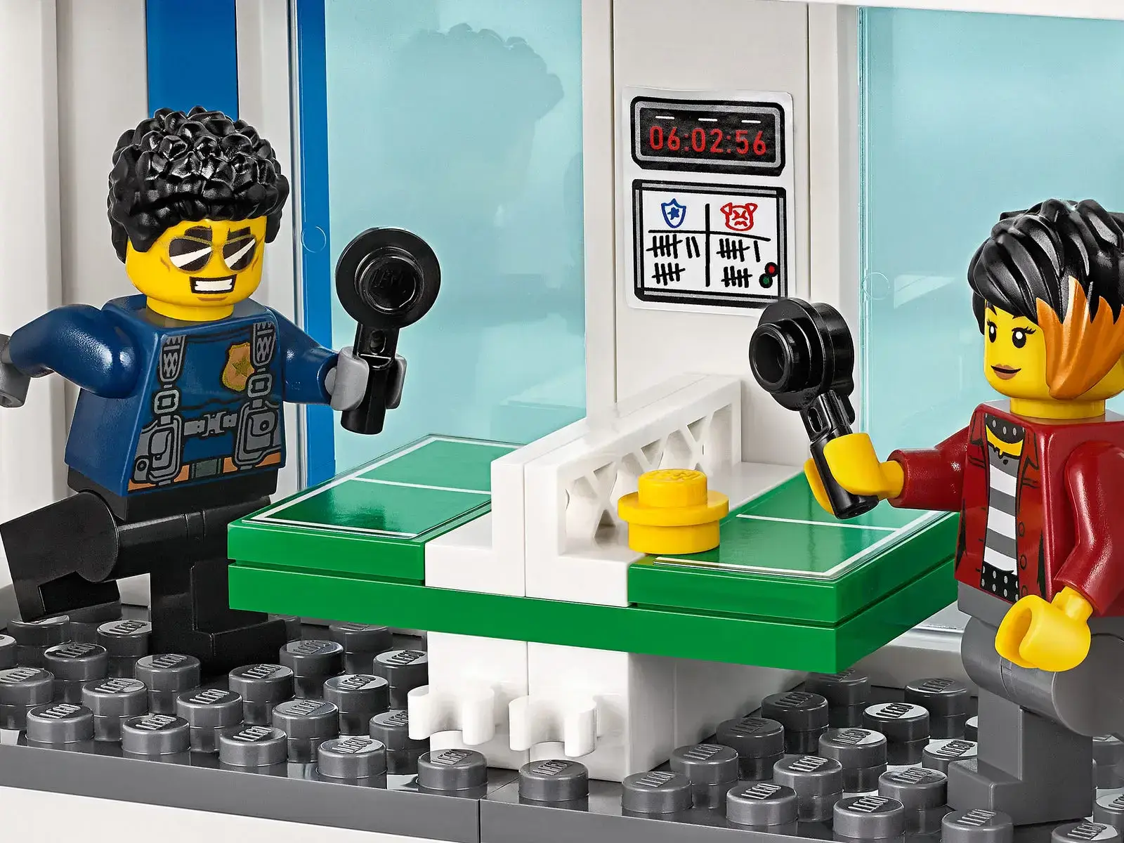 Блочный конструктор LEGO City Полицейский участок (60246)