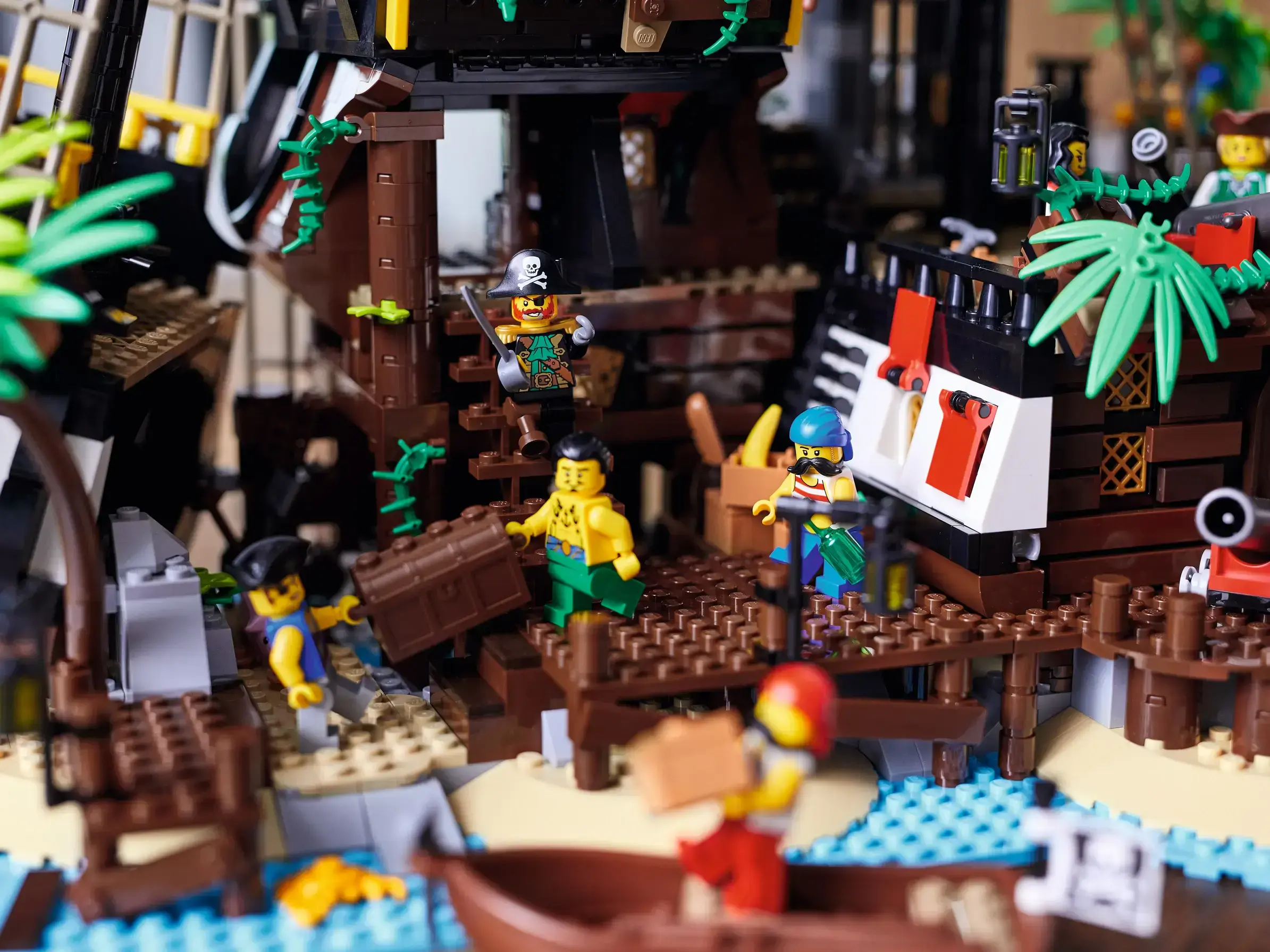 Блоковий конструктор LEGO Пірати затоки Барракуда (21322)
