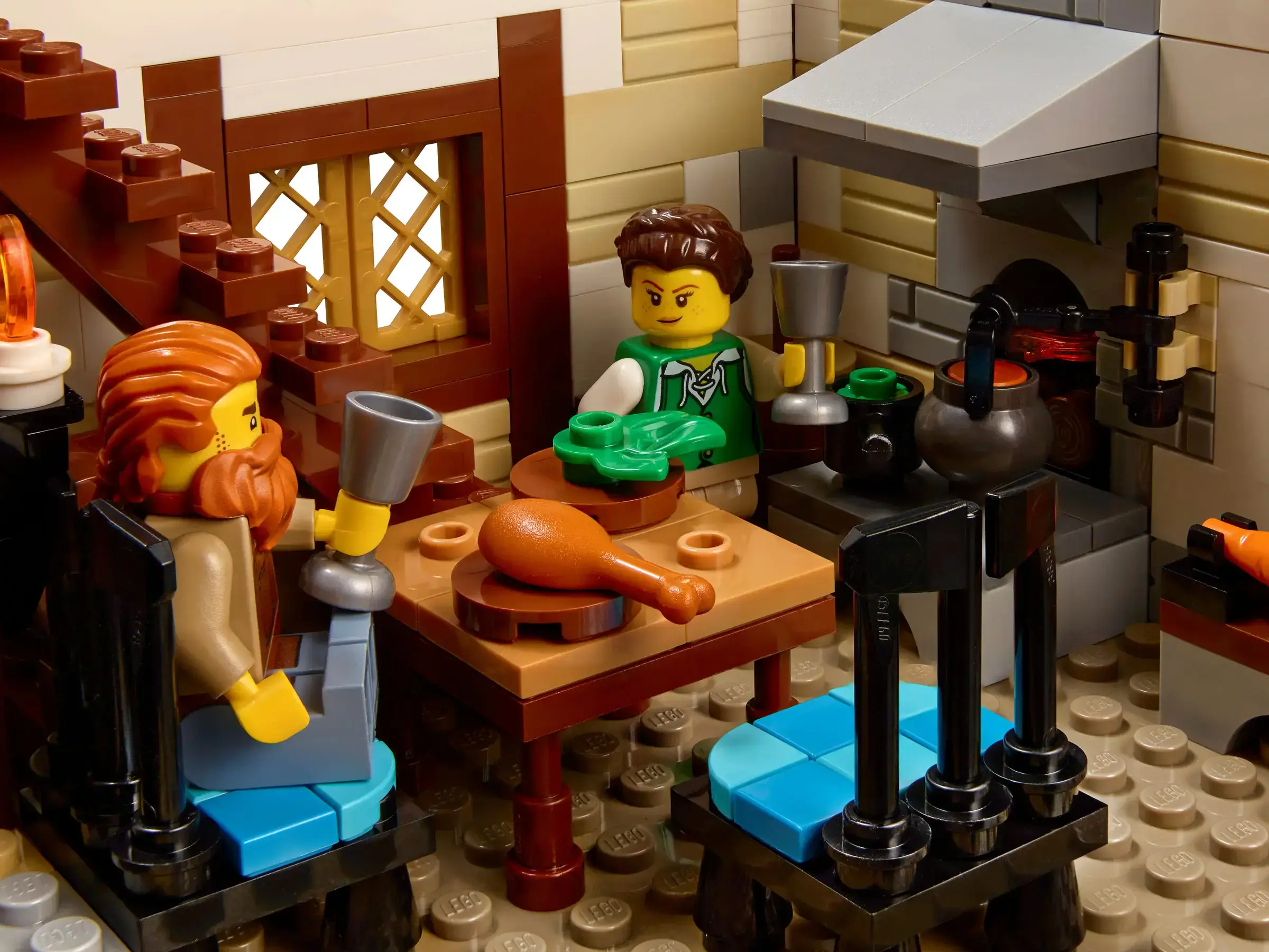 Блоковий конструктор LEGO Середньовічна кузня (21325)