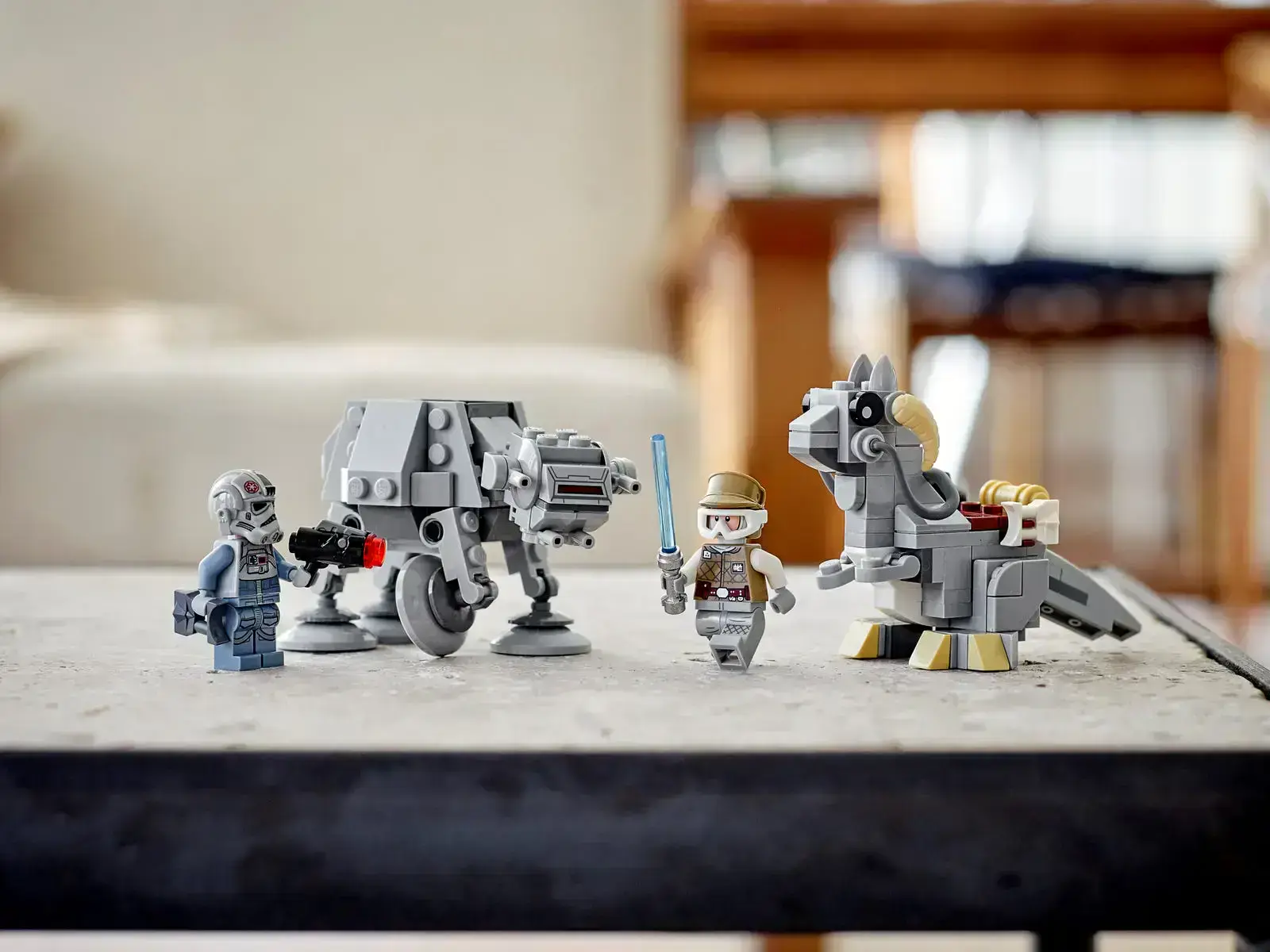 Блочный конструктор LEGO Star Wars Микрофайтеры: AT-AT против таунтауна (75298)