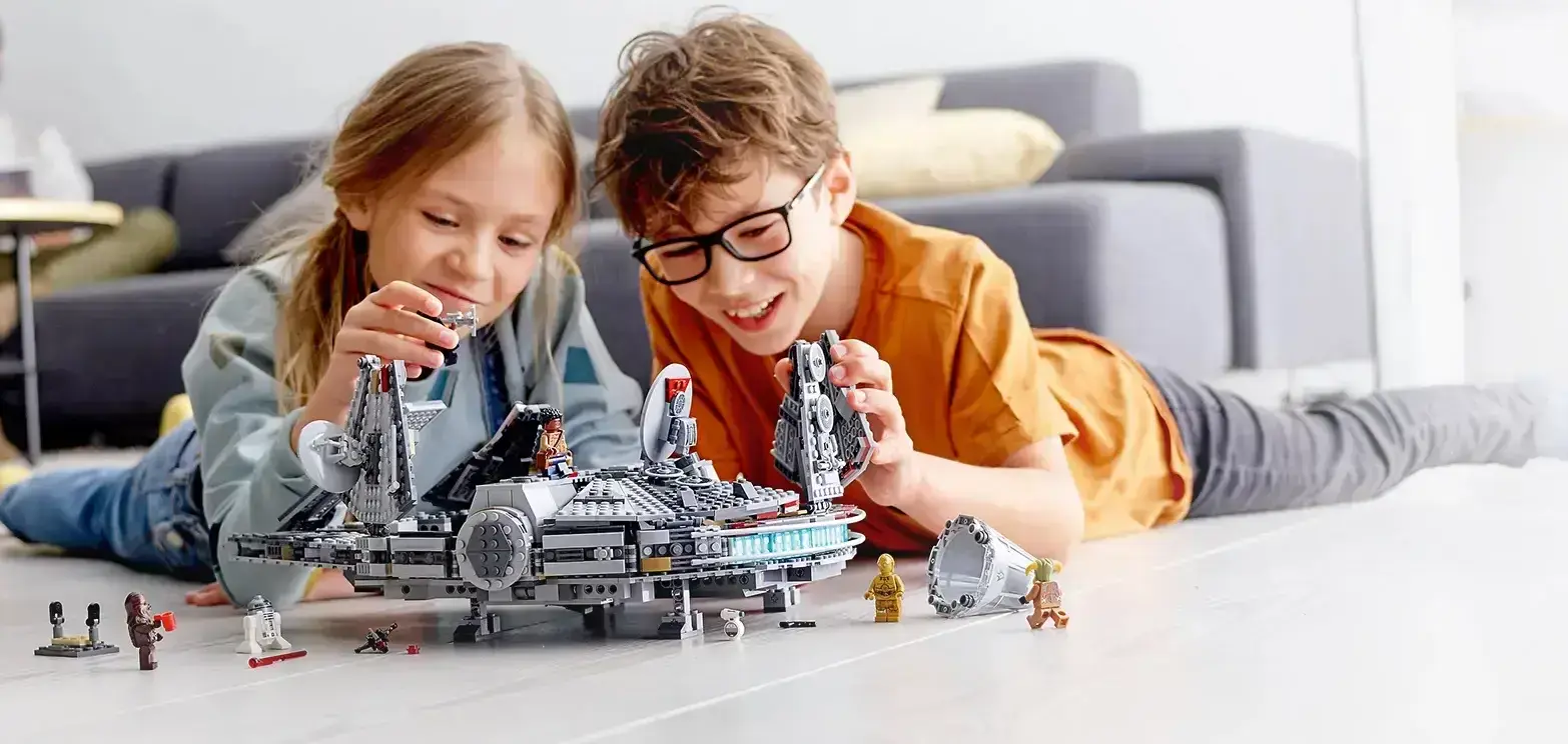 Блоковий конструктор LEGO Star Wars Сокіл Тисячоліття (75257)