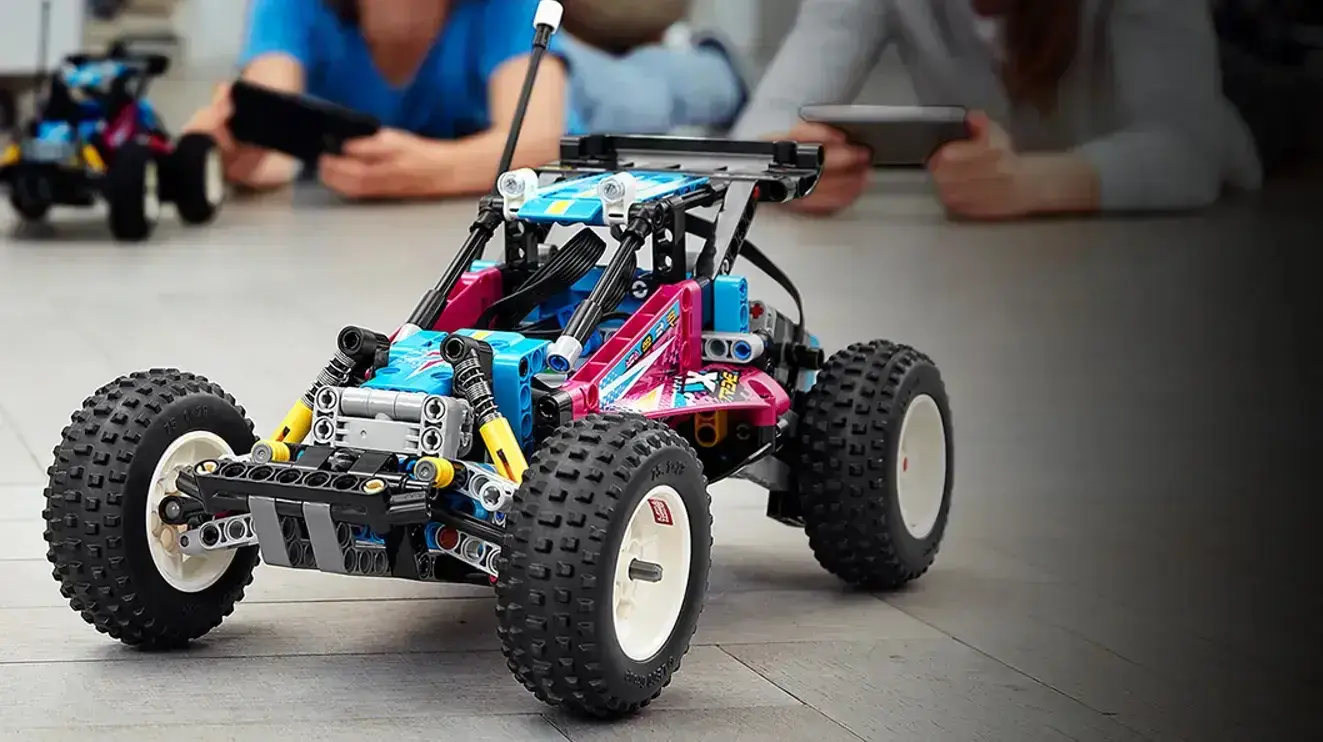 Авто-конструктор LEGO Technic Багги-внедорожник (42124) на дистанционном управлении