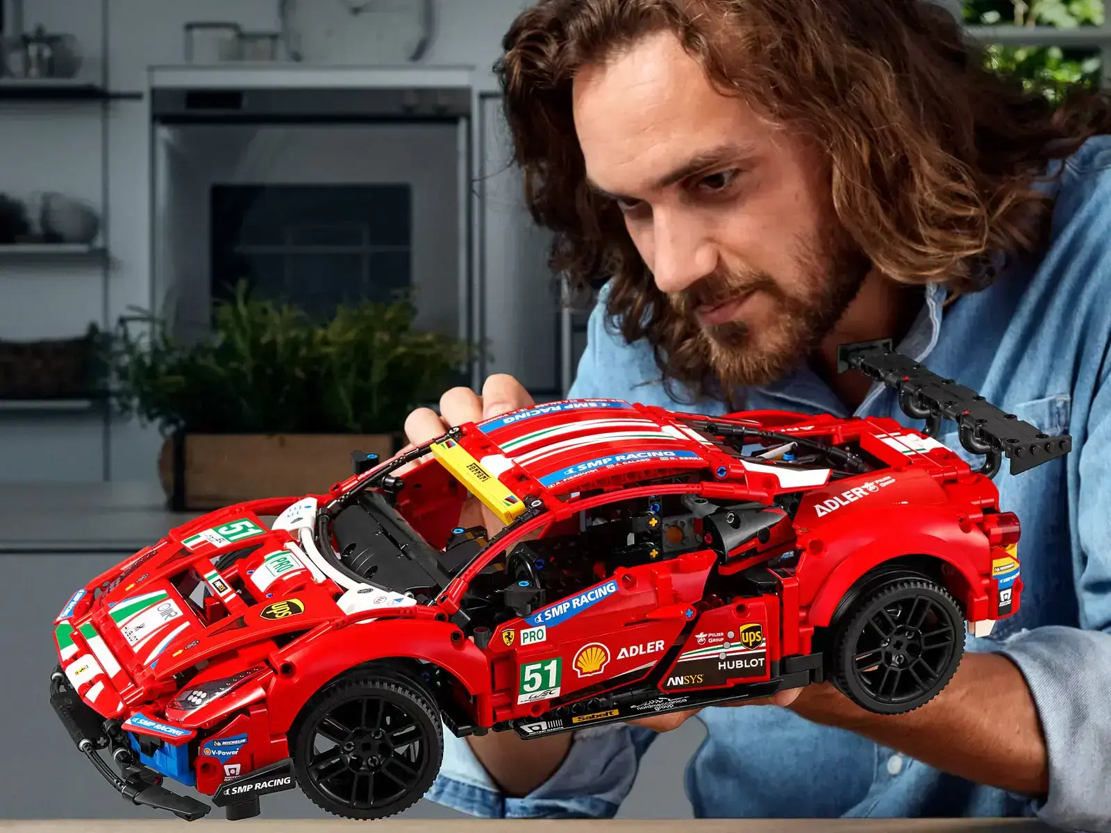 Авто-конструктор LEGO Technic Ferrari 488 GTE AF Corse №51 (42125)