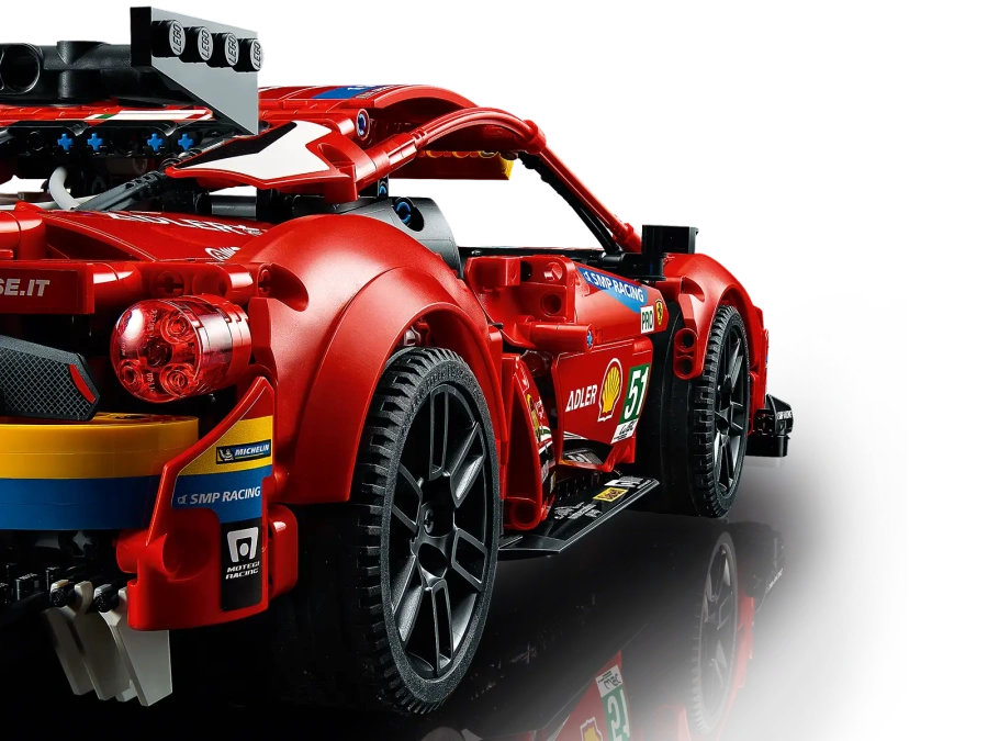 Авто-конструктор LEGO Technic Ferrari 488 GTE AF Corse №51 (42125)