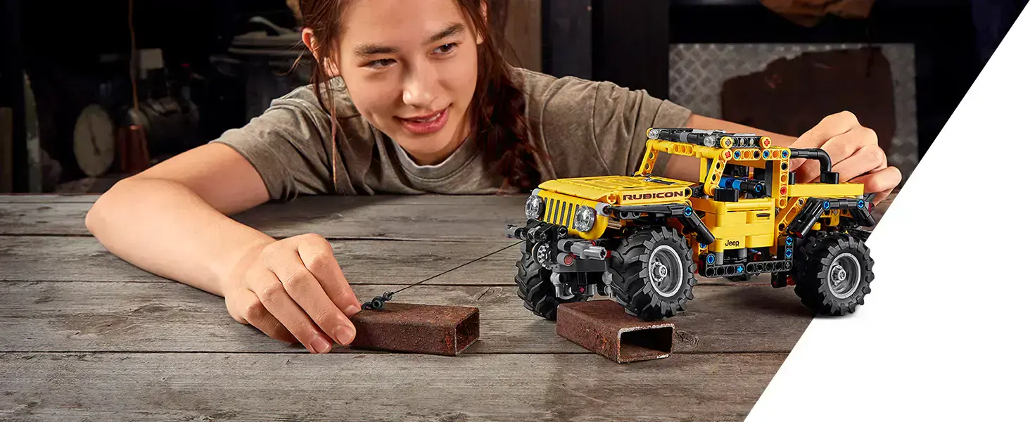 Блоковий конструктор LEGO Technic Jeep Wrangler (42122)