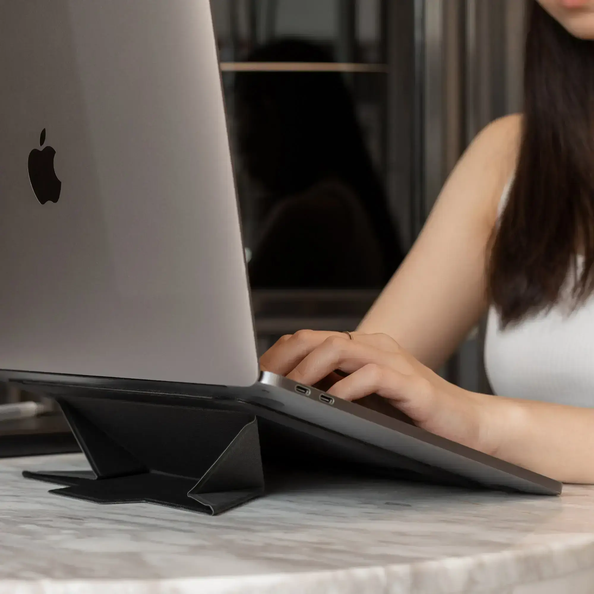 Подставка для ноутбука Native Union Rise Laptop Stand Black (RISE-STAND-BLK-NP)