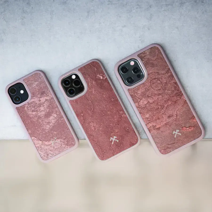 Чехол из натурального камня Woodcessories Bumper Case Stone Canyon Red для iPhone 12 | 12 Pro (12391-1)