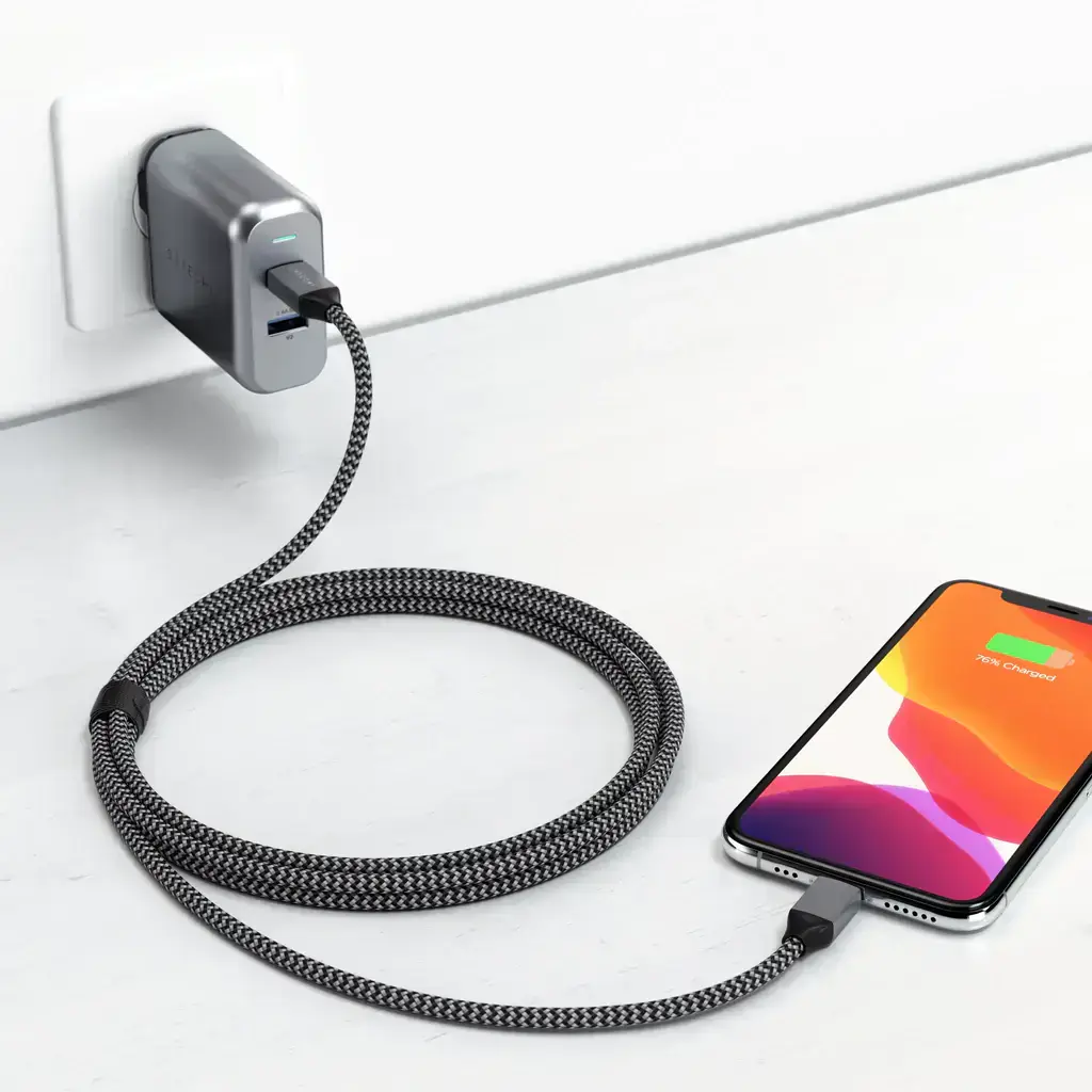 Satechi USB-C to Lightning Cable Space Gray (1.8 m) (ST-TCL18M)
