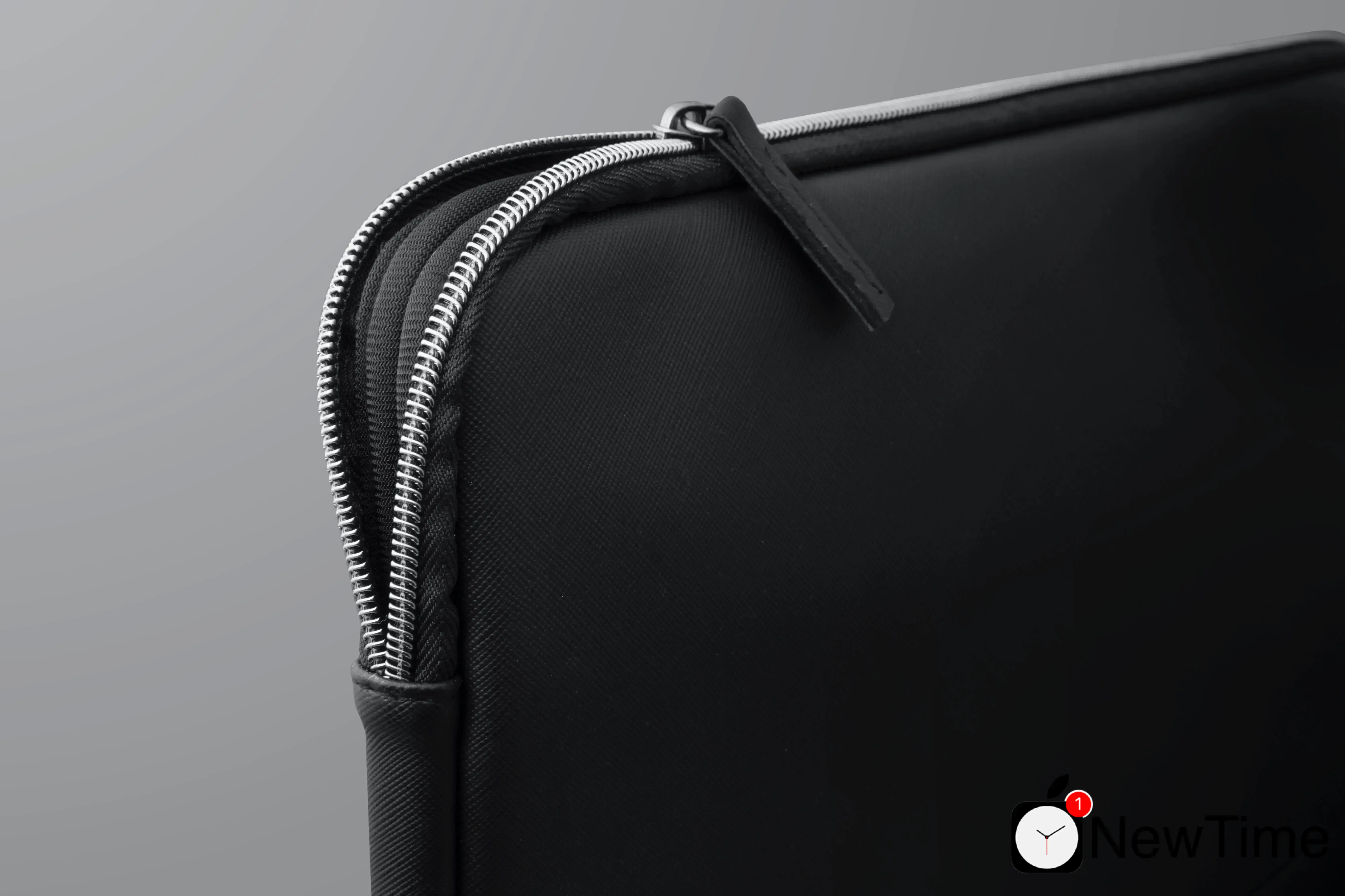 Чохол-папка LAUT PRESTIGE SLEEVE для MacBook 14" - Black (L_MB13_PRE_BK)