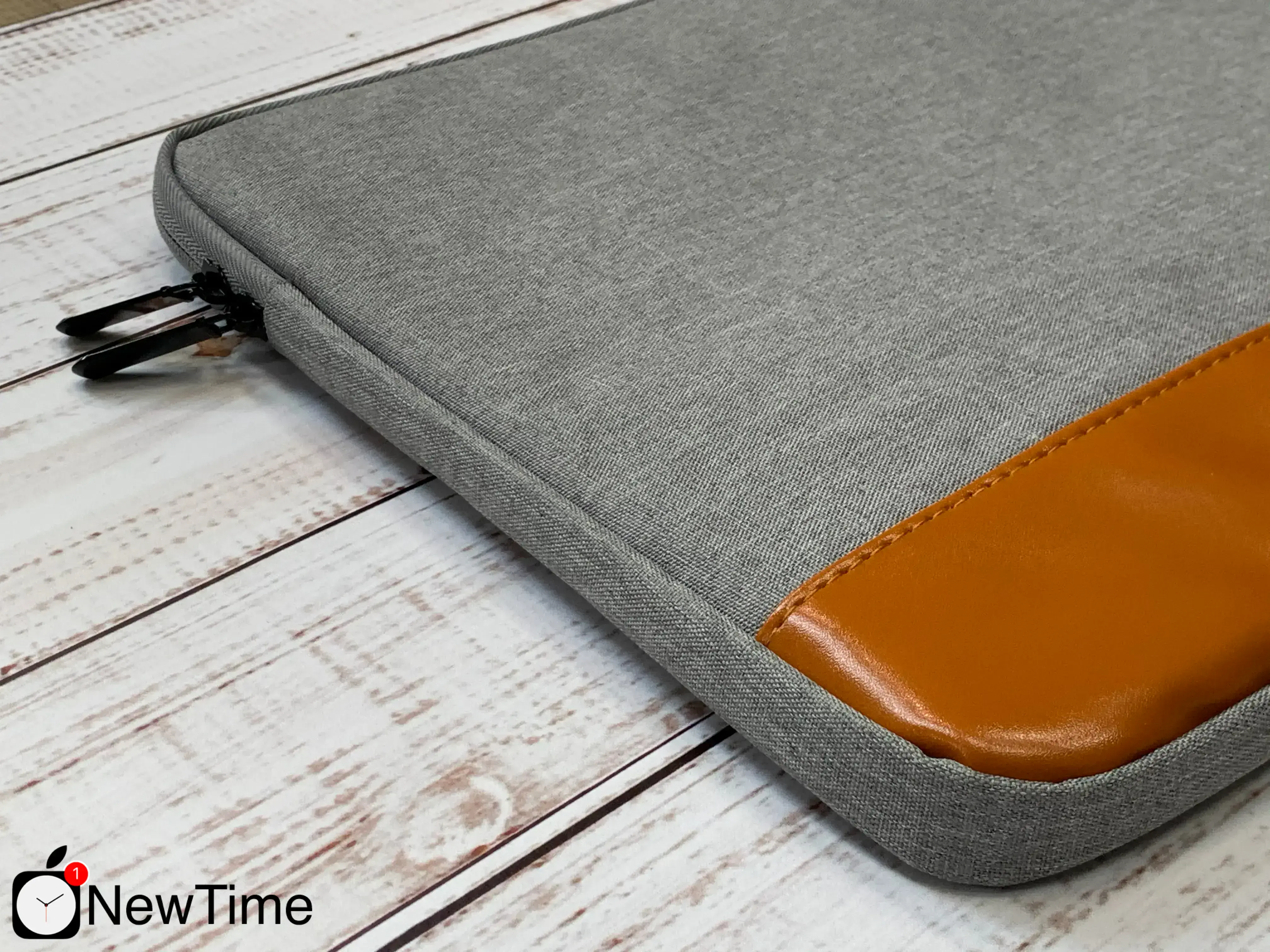 Сумка City Sleeve Silver для MacBook Pro 16"