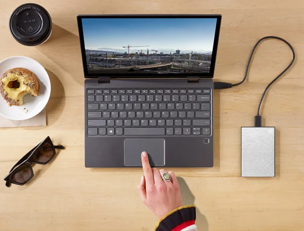 Жесткий диск Seagate Backup Plus Portable 5 TB Red (STHP5000403)