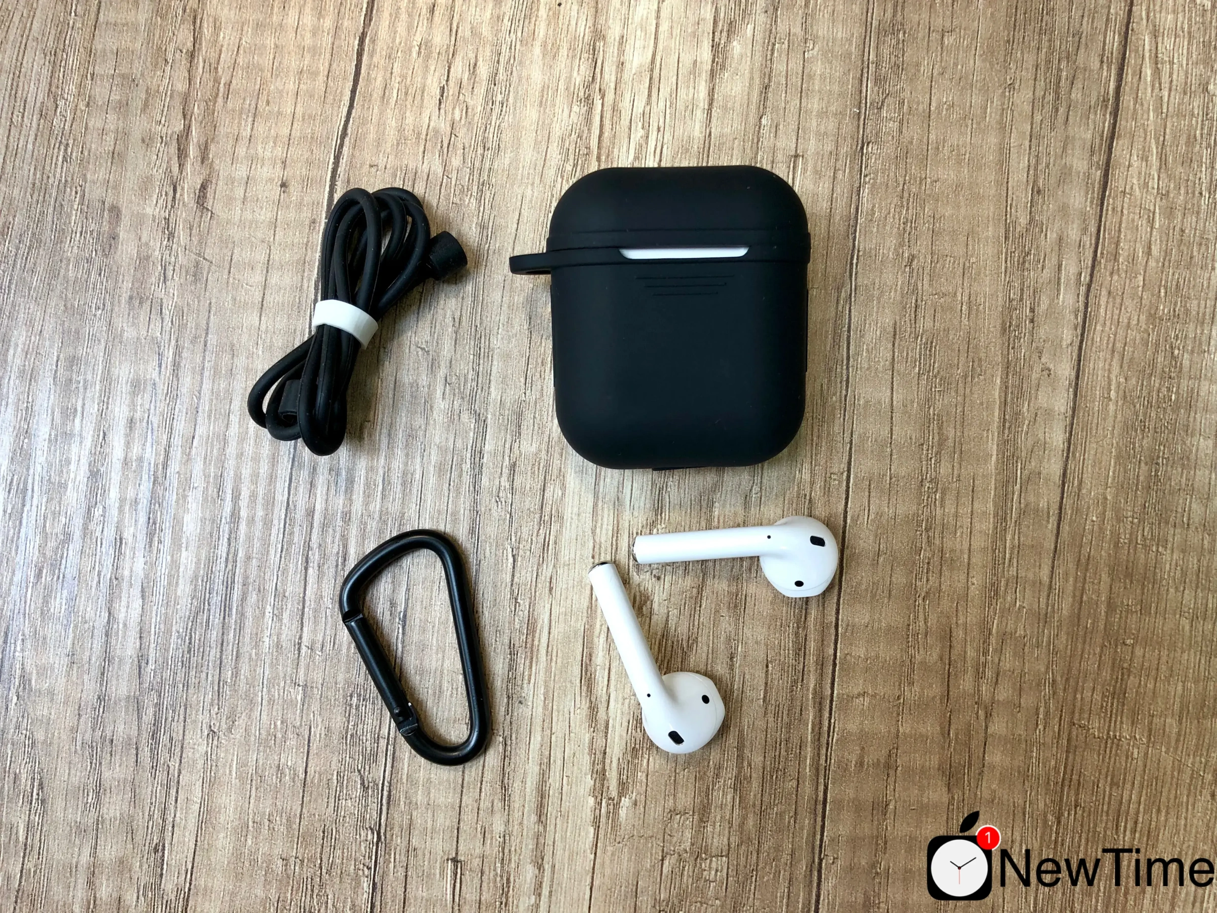 Протиударний силіконовий чохол для Apple AirPods (Black)