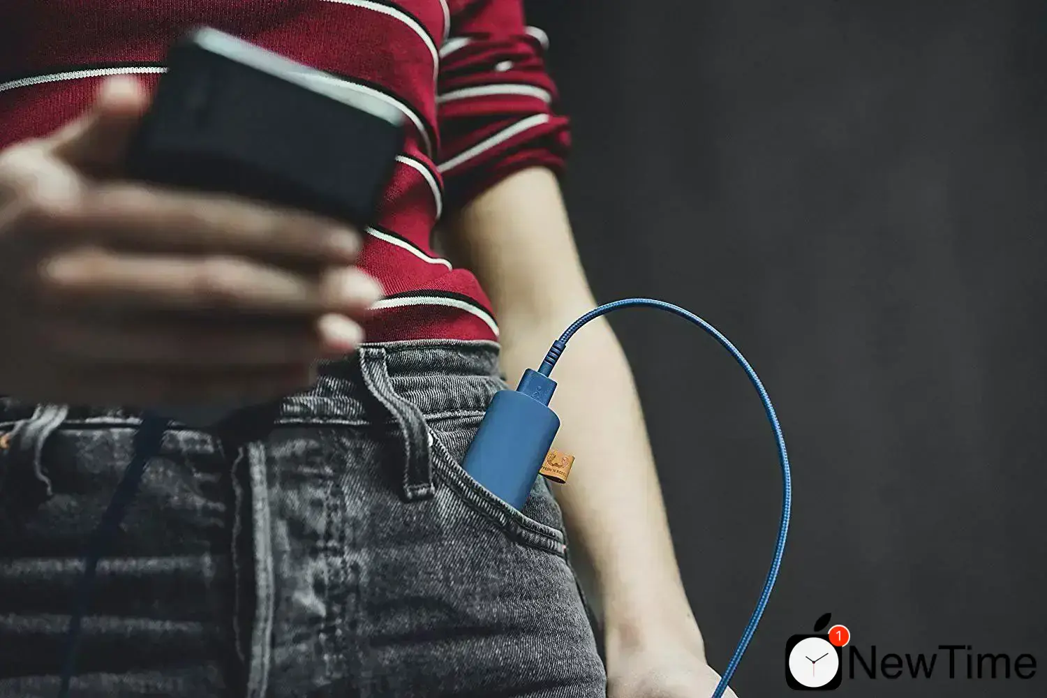 Внешний аккумулятор Fresh 'N Rebel Powerbank V2 3000 mAh Indigo (2PB1500IN)