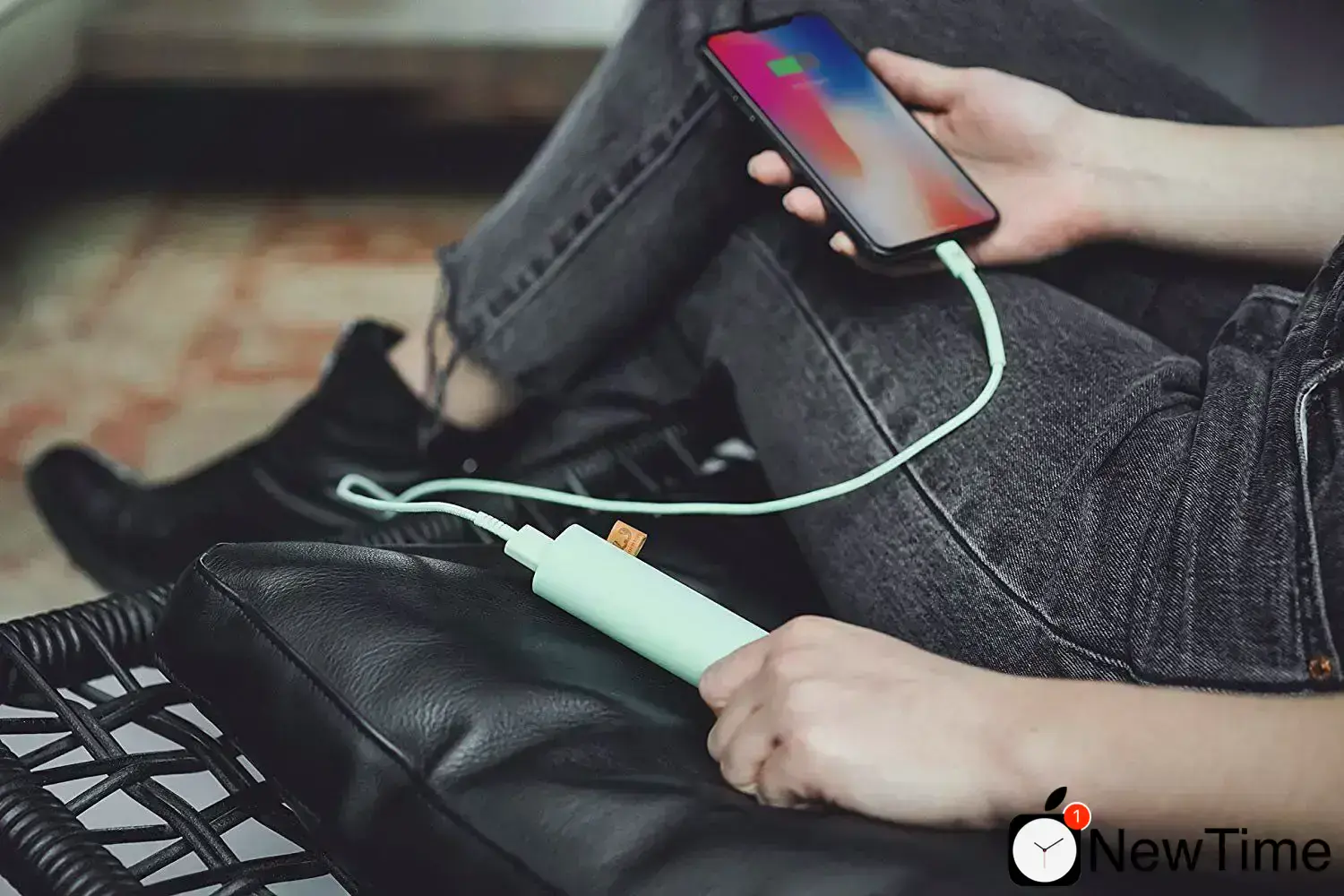 Внешний аккумулятор Fresh 'N Rebel Powerbank V2 3000 mAh Peppermint (2PB1500PT)