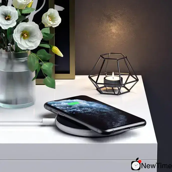 Беспроводное зарядное устройство Satechi Aluminum Fast Wireless Charger V2 Silver (ST-IWCBS)
