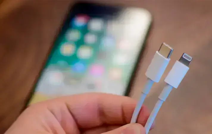 iPhone 15, AirPods, MagSafe Battery Pack и другие аксессуары Apple перейдут на USB-C