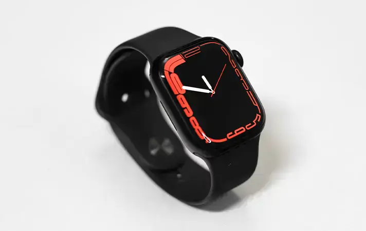 Смарт-годинник Apple Watch Series 8 отримає датчик температури і зможе визначити жар у користувача