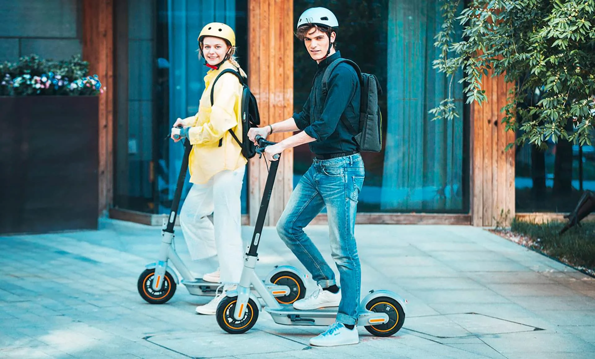 Електросамокат Ninebot KickScooter MAX G30LE