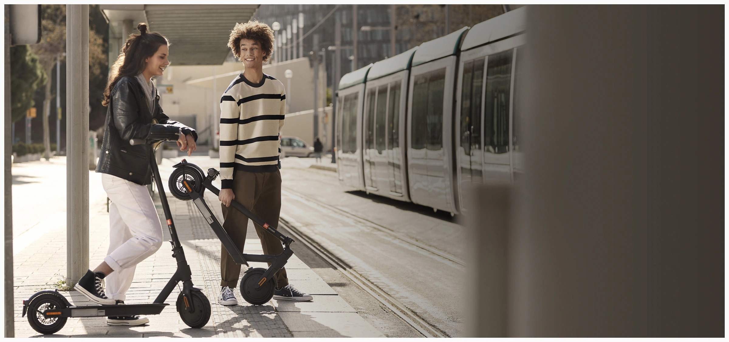 Электросамокат Xiaomi Mi Electric Scooter Essential - Black (FBC4022GL) EU