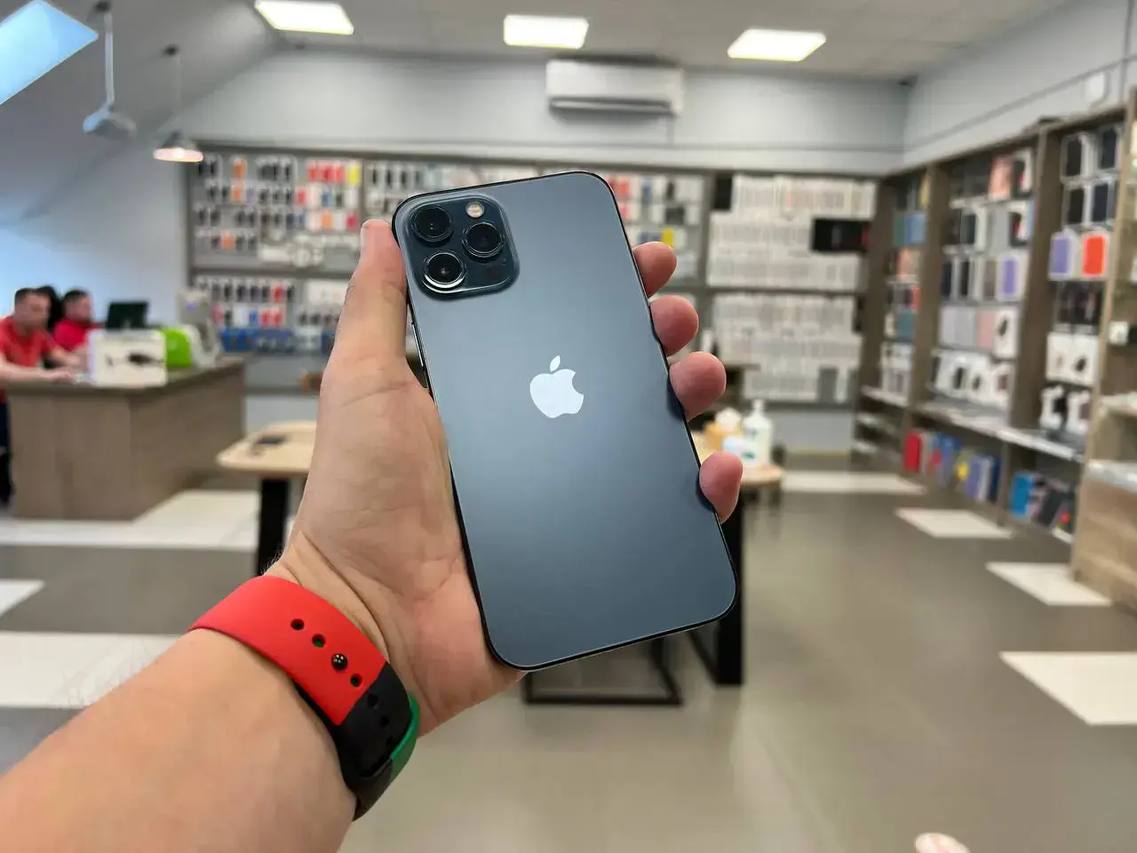 USED (IP00013) Apple iPhone 12 Pro Max Dual Sim 256GB Pacific Blue (MGC73), (Состояние - 10/10, Комплект - полный)