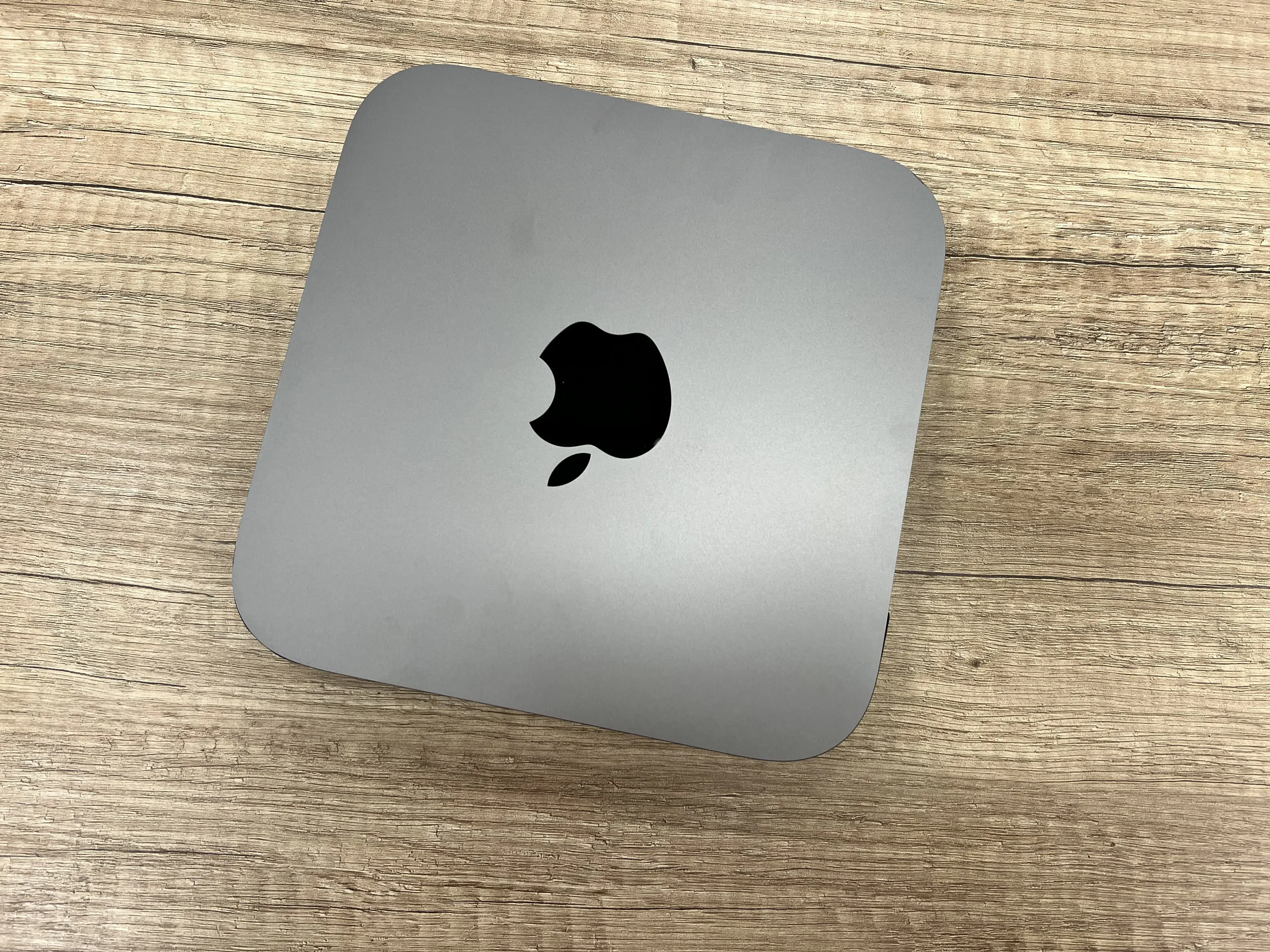 NEW (MAC0006) Apple Mac mini (MXNF24/Z0ZR0002Z) 2020 (i3/16GB/256SSD) (Уценка, поврежден при транспортировке)