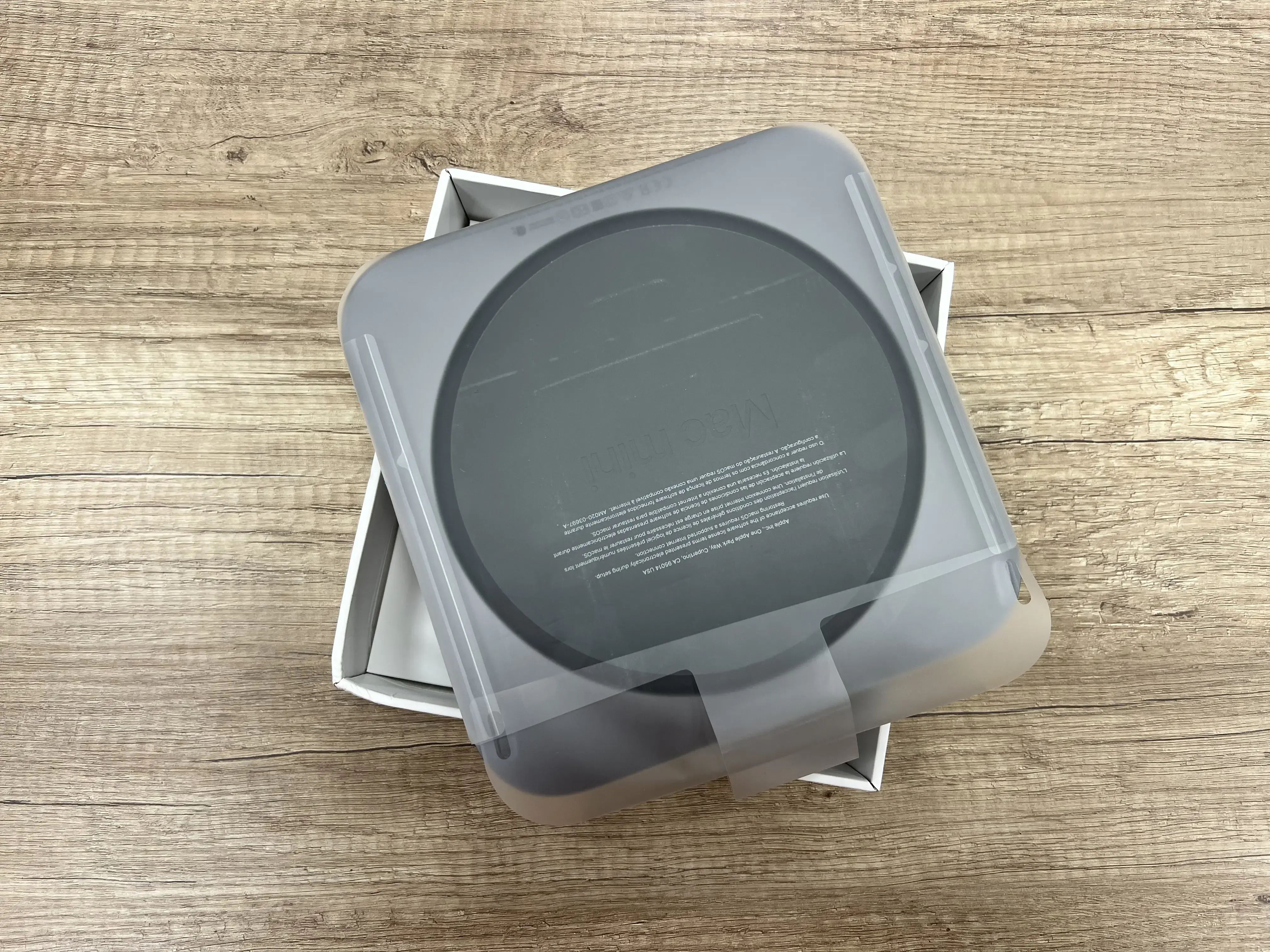 NEW (MAC0006) Apple Mac mini (MXNF24/Z0ZR0002Z) 2020 (i3/16GB/256SSD) (Уценка, поврежден при транспортировке)