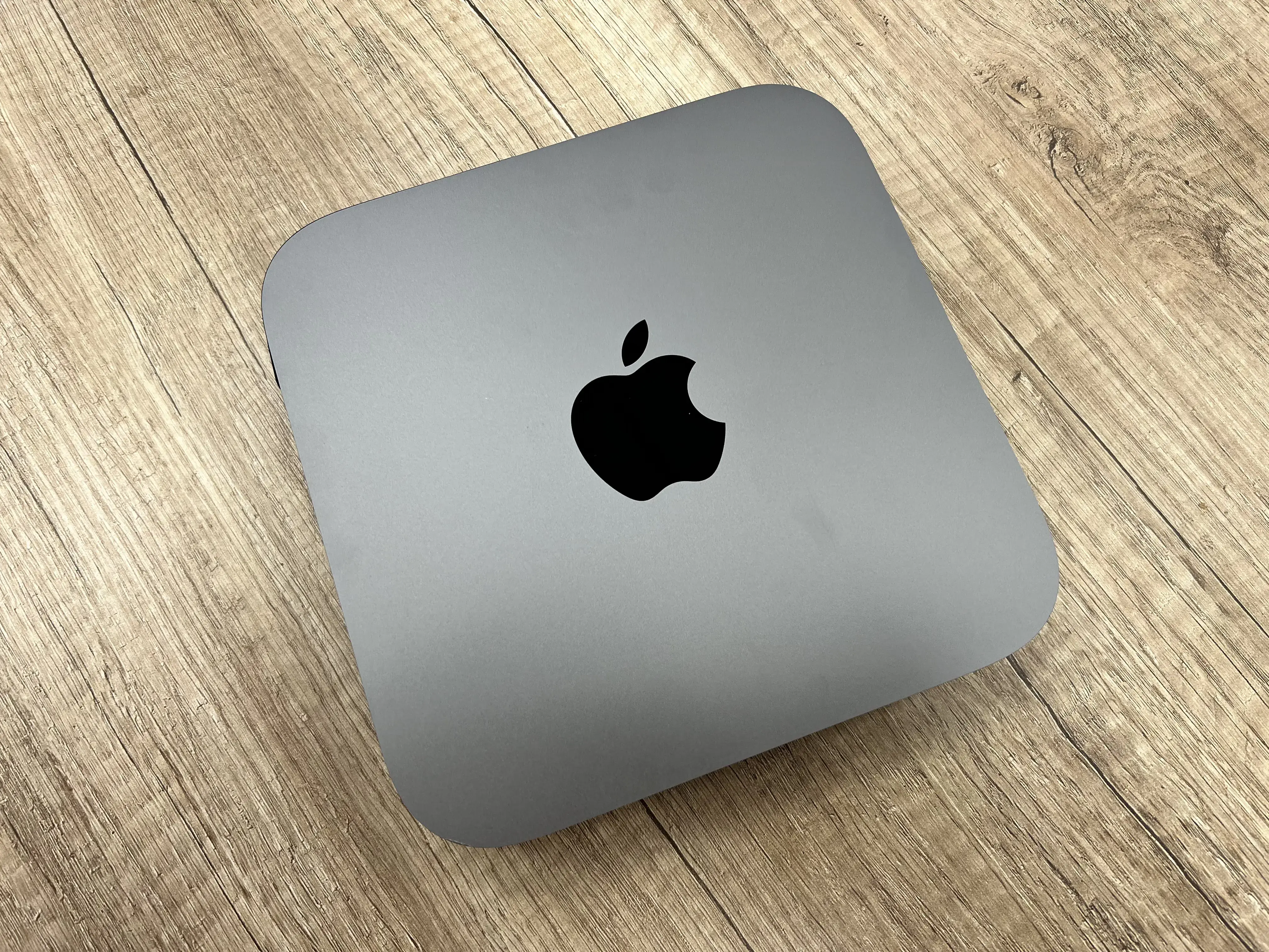 NEW (MAC0006) Apple Mac mini (MXNF24/Z0ZR0002Z) 2020 (i3/16GB/256SSD) (Уценка, поврежден при транспортировке)