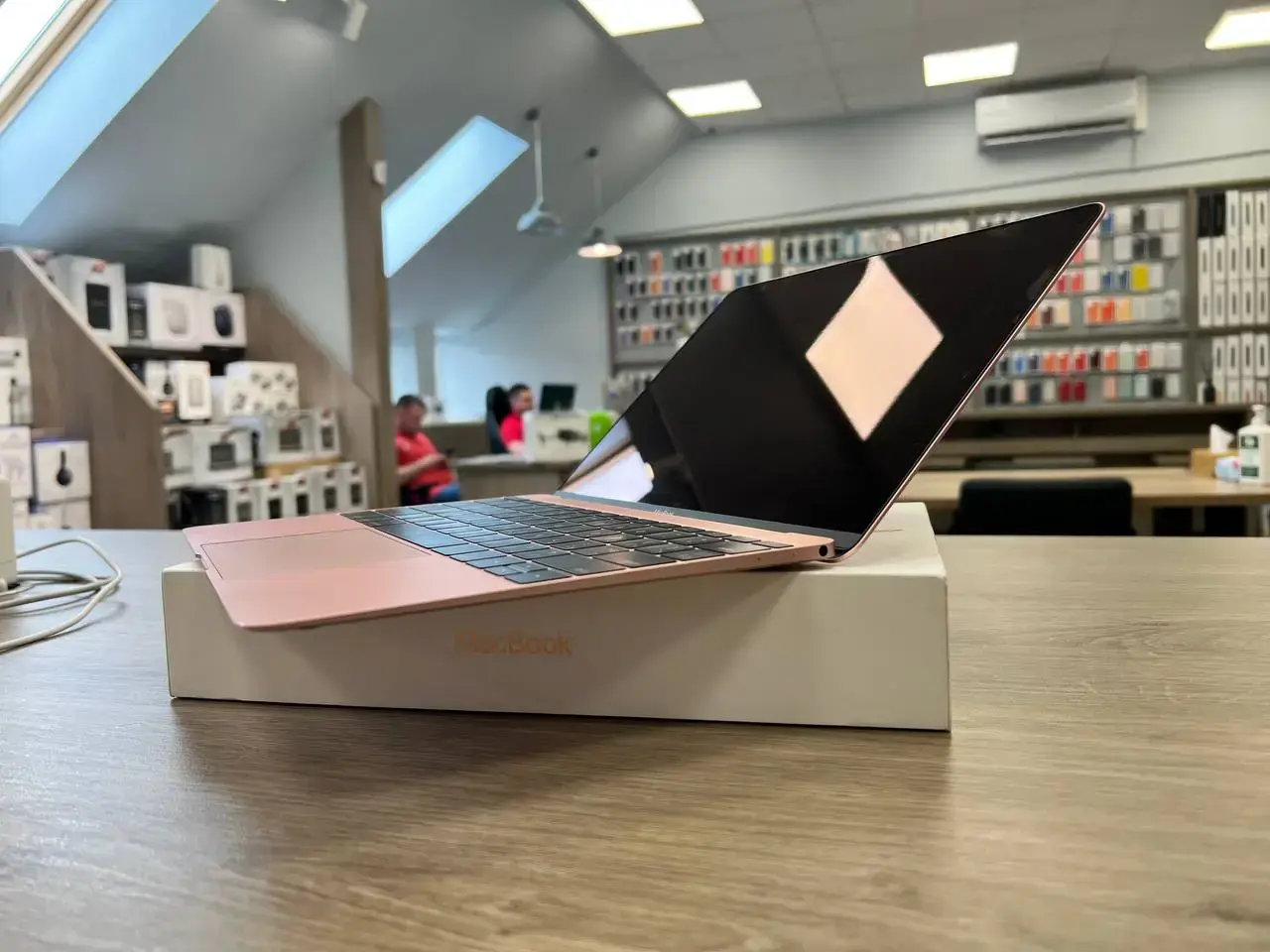 USED MacBook 12" Rose Gold (MNYN2) 2017, (i5/8GB/512SSD) (Состояние - 8,5/10. Комплект - полный, гарантия - 1 мес.) - Cycle 635