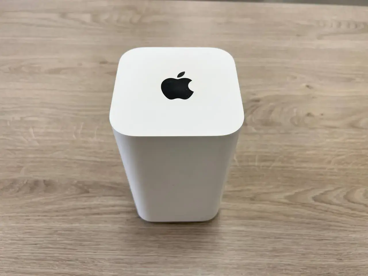 USED Apple AirPort Extreme (ME918), (Стан – 9/10, гарантія – 3 міс.)
