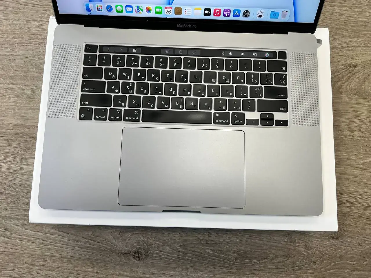 USED MacBook Pro 16" Space Gray (MVVJ2) 2019 (i7/16GB/512SSD) (Состояние - 8/10. Комплект - полный | гарантия - 1 мес.) - Cycle 555