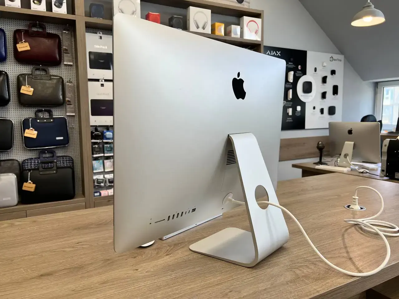 USED iMac 27" with Retina 5K display (Z0VQ0005V/MRQY21) 2019