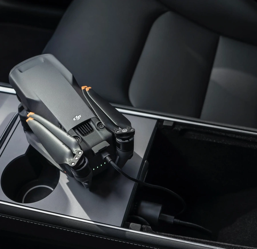 Автомобільний зарядний пристрій DJI 65W USB Car Charger for Mavic 3 (CP.MA.00000426.01)