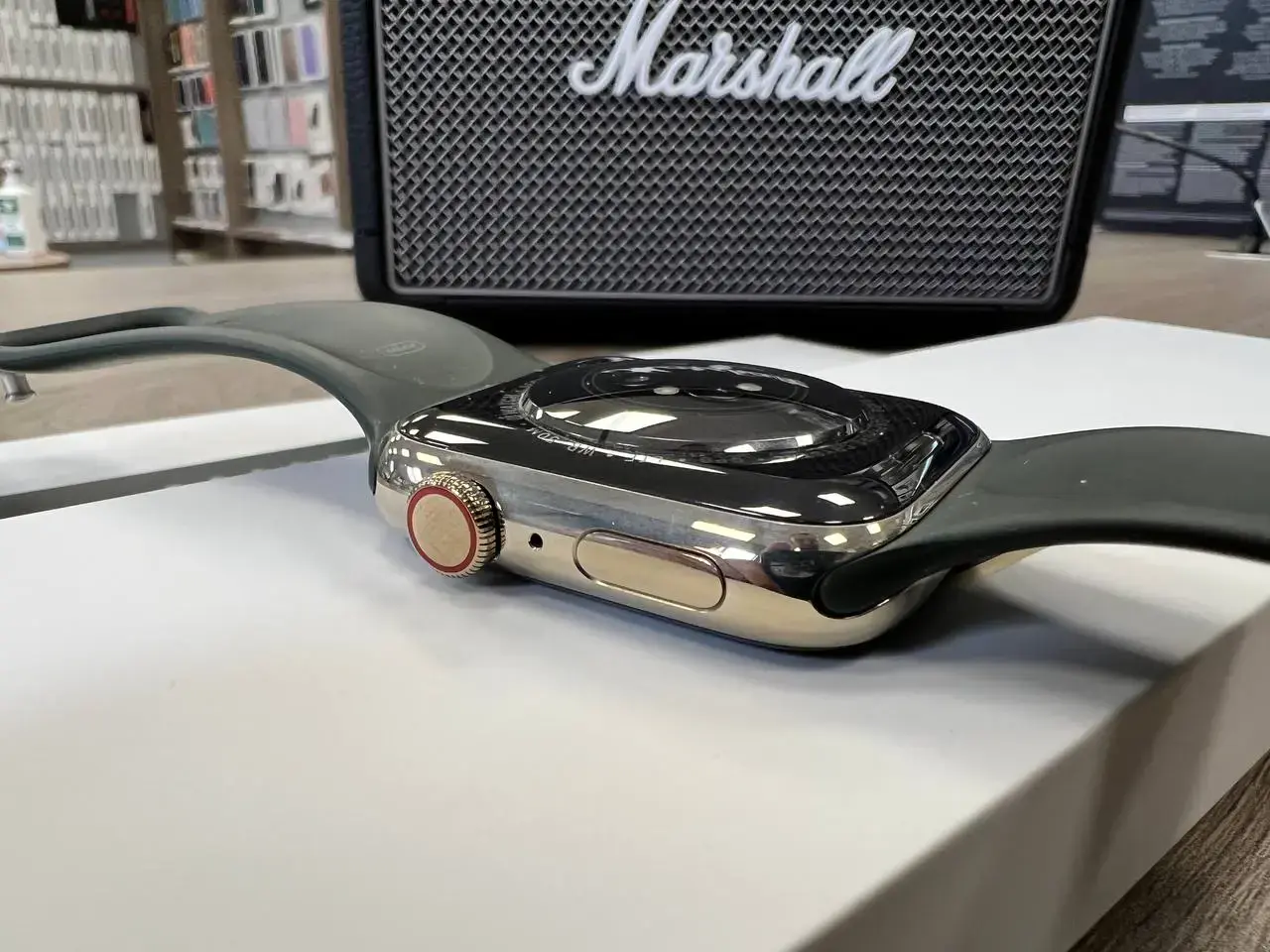 USED Apple Watch Series 6 GPS + Cellular 44mm Gold Stainless Steel Case з Cyprus Green Sport Band (M07N3, M09F3), (Стан - 10/10 Комплект - повний | гарантія - 1 міс.)