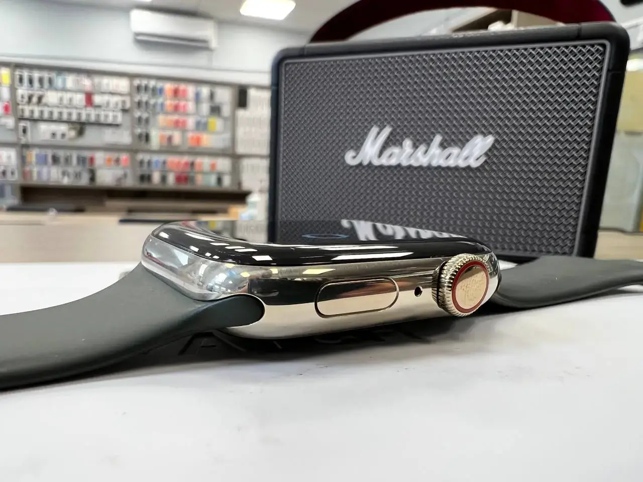 USED Apple Watch Series 6 GPS + Cellular 44mm Gold Stainless Steel Case з Cyprus Green Sport Band (M07N3, M09F3), (Стан - 10/10 Комплект - повний | гарантія - 1 міс.)