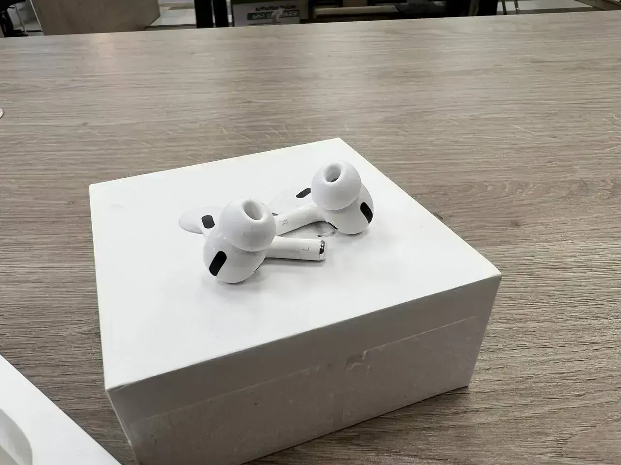 USED Apple AirPods Pro (MWP22), (Стан - 8/10)