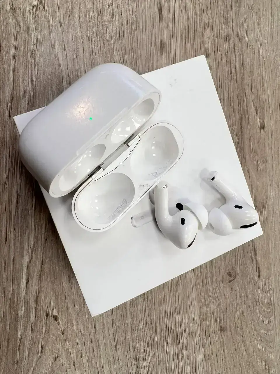 USED Apple AirPods Pro (MWP22), (Стан - 8/10)