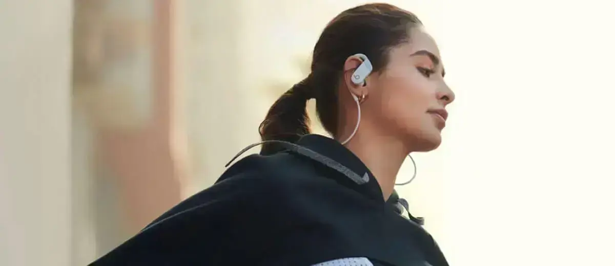 Наушники Beats Powerbeats High-Performance Wireless Earphones - White (MWNW2)