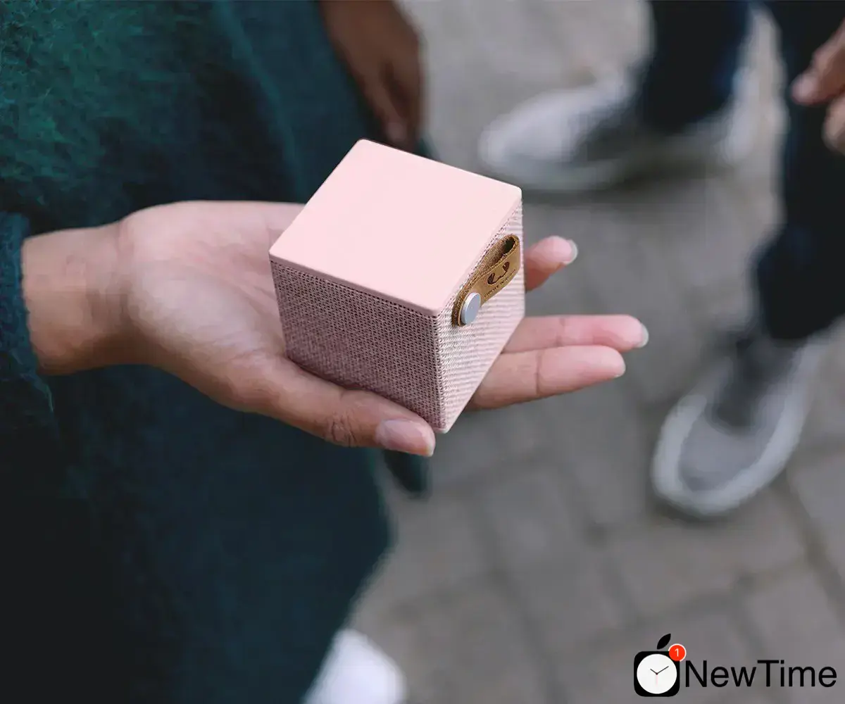 Колонка Fresh 'N Rebel Rockbox Cube Fabriq Edition Bluetooth Speaker Cupcake (1RB1000CU) 
