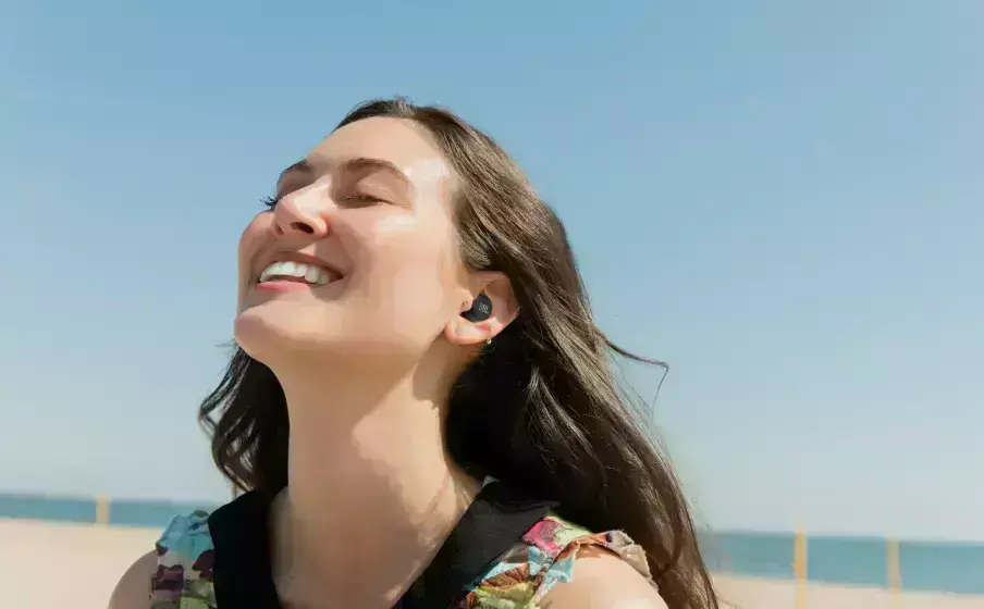 Наушники JBL Live Free NC+ TWS - Rose (JBLLIVEFRNCPTWSR)
