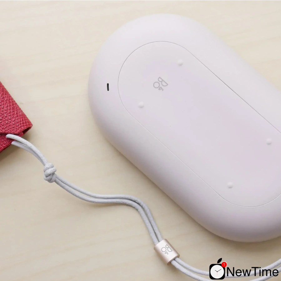 Колонка Bang&Olufsen BeoPlay P2 Sand Stone