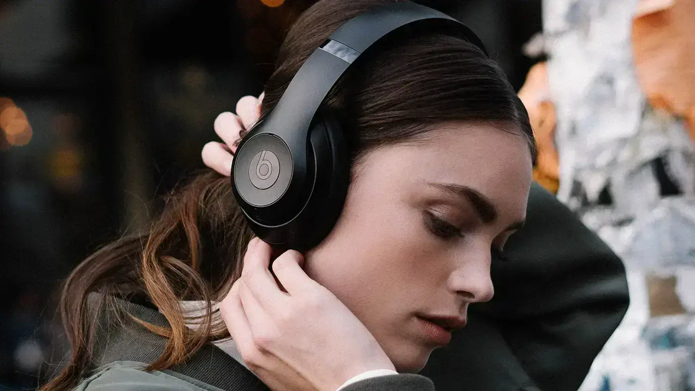 Наушники Beats Solo3 Wireless On-Ear Headphones - Beats Pop Collection - Pop Indigo (MRRF2)