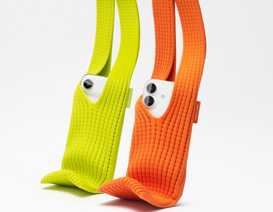 Дизайнерский чехол-сумка iPhone Pocket by ISSEY MIYAKE - Long - Black (NM58AG00215L)