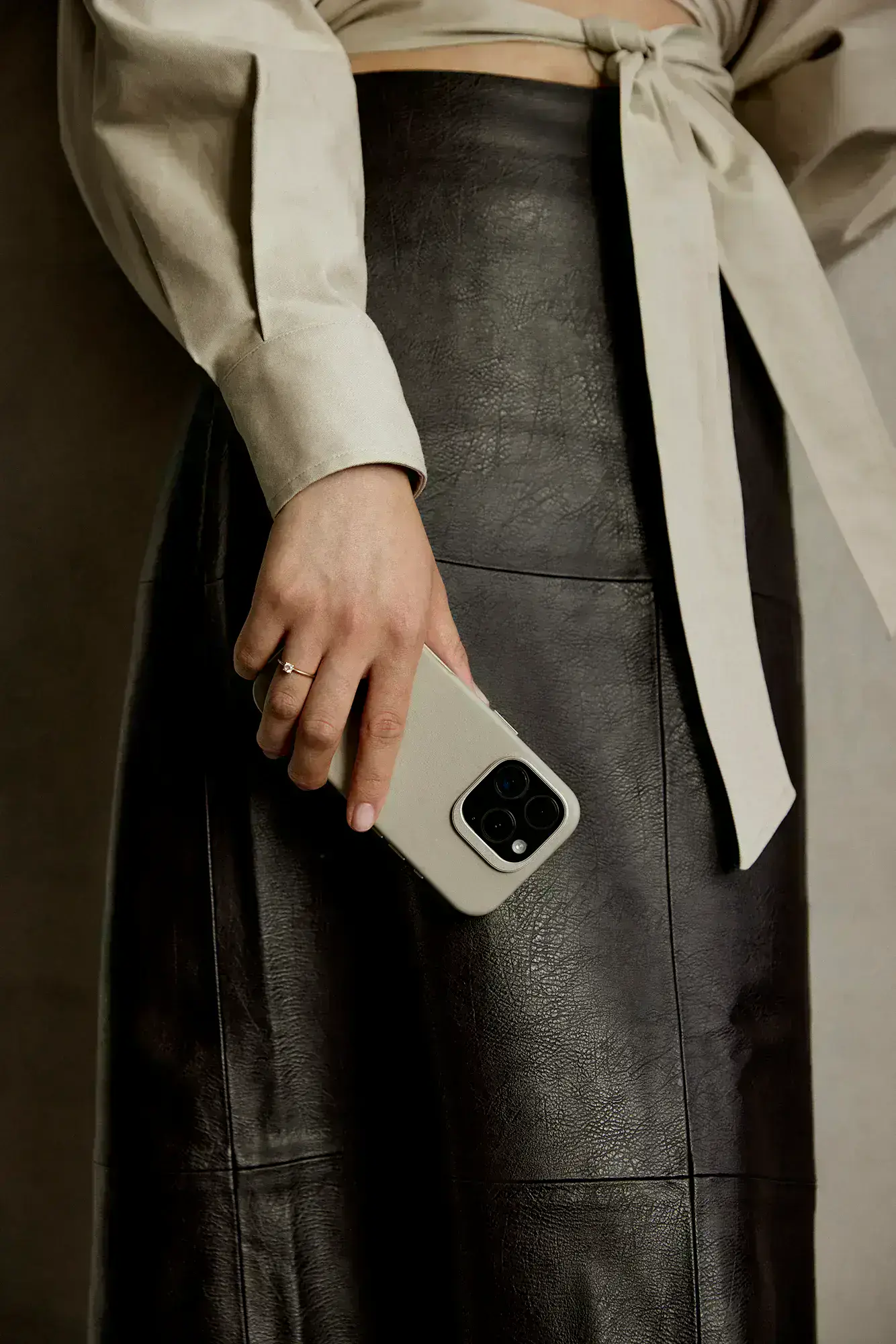 decoded-leather-case-3