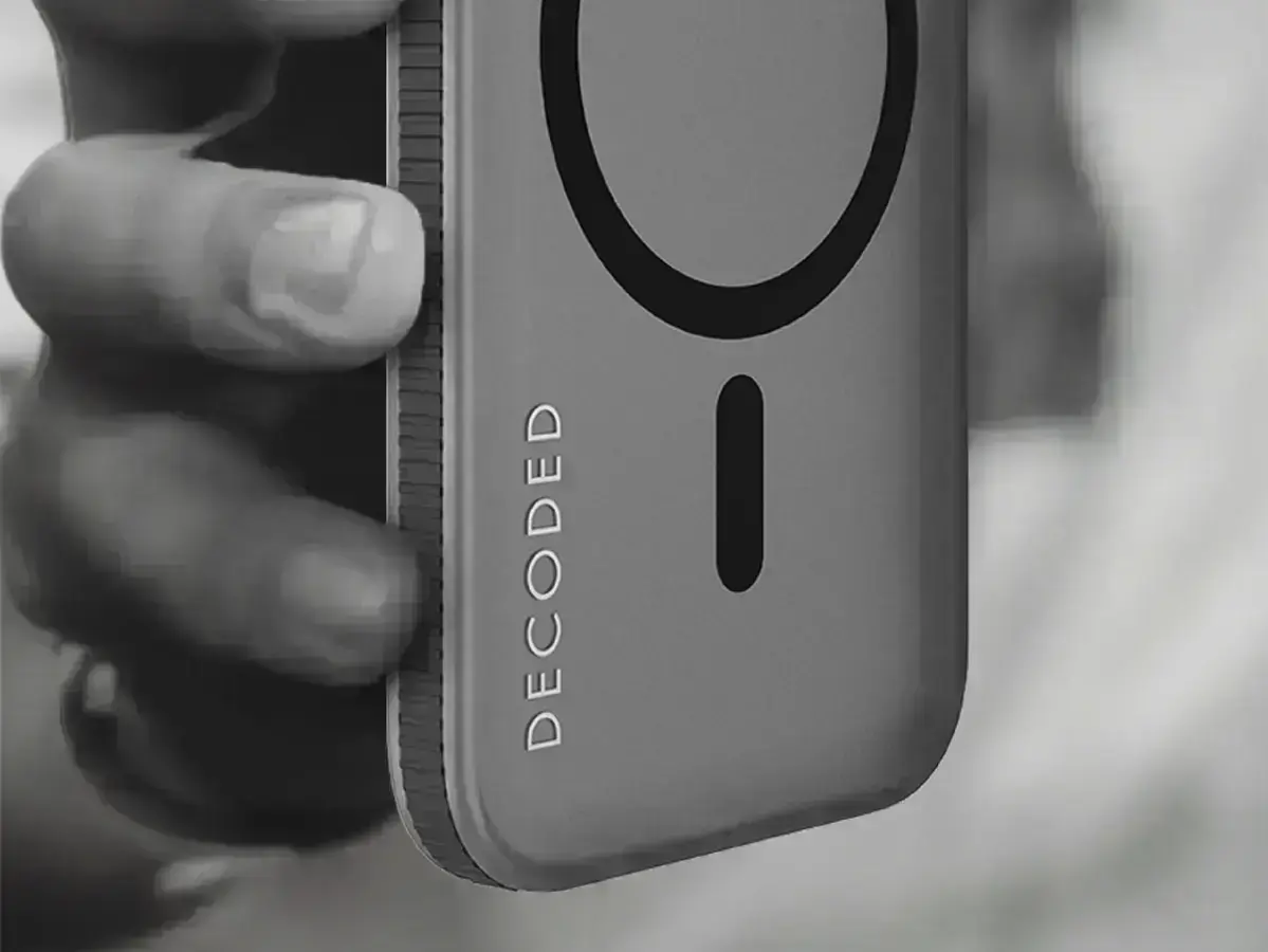 decoded-recycled-plastic-grip-case-1
