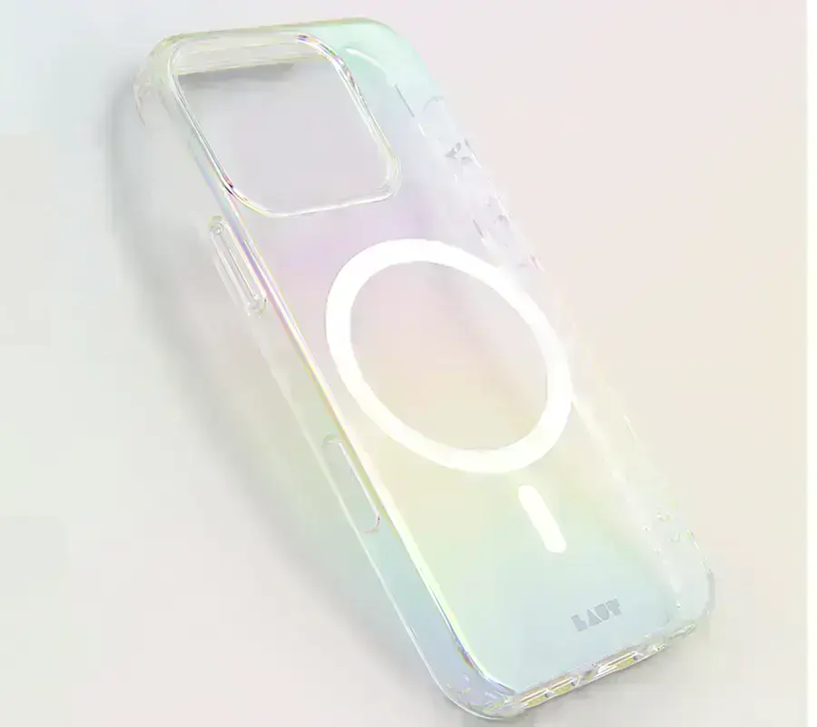 Голографический эффект чехла HOLO на iPhone 16