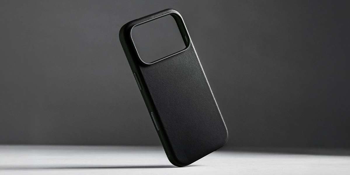 Чехол Nomad Modern Leather Case для iPhone 17 – общий вид