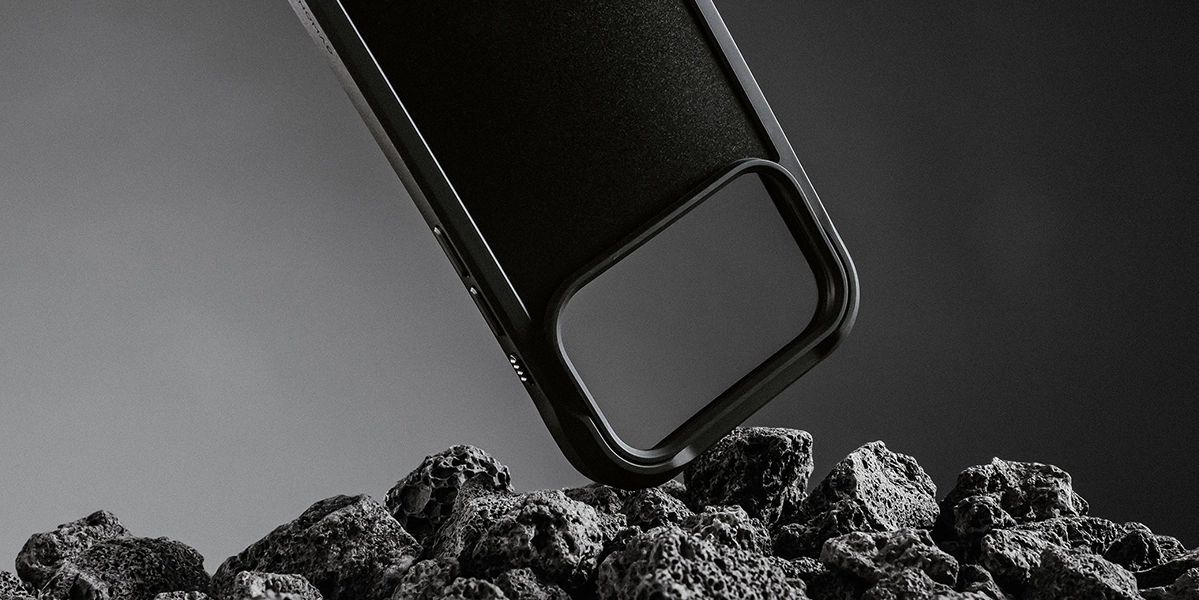 Nomad Rugged Case – прочный защитный чехол для iPhone 17 Pro Max в черном цвете