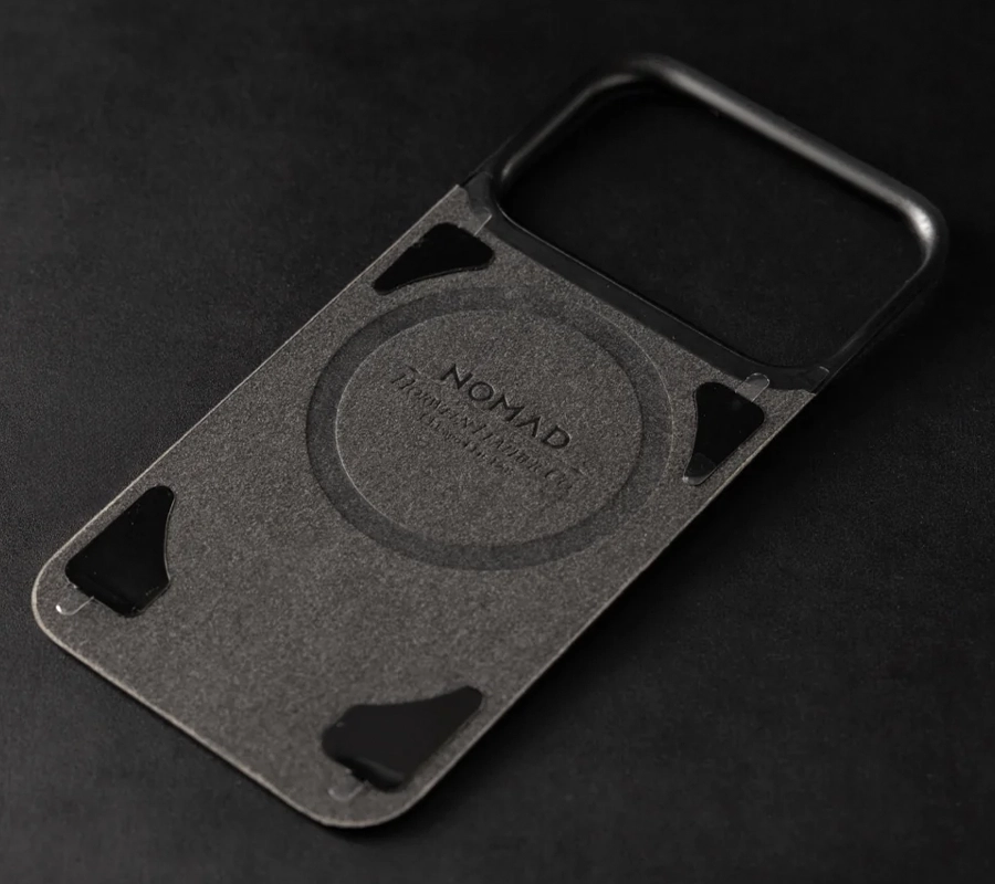 Чехол Nomad Magnetic Horween Leather Back Case for iPhone 18 Pro/17 Pro - Saddle (NM009414858)