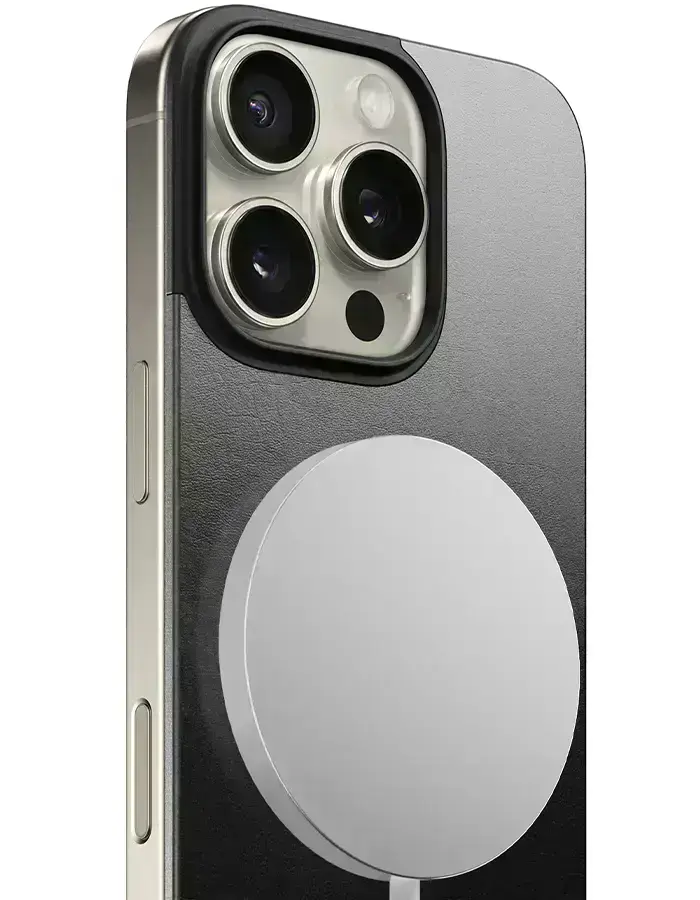 Чехол Nomad с поддержкой MagSafe в использовании