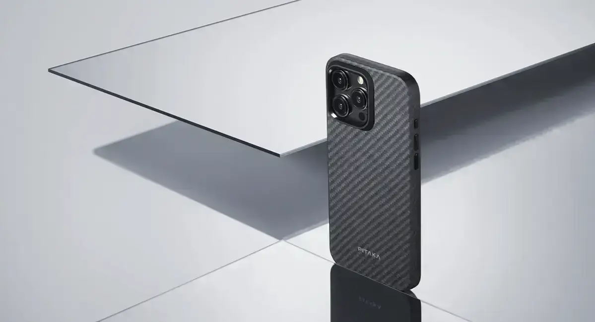 pitaka-magez-case-pro-4-for-iphone-15-3
